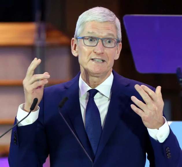 CEO Tim Cook bị chỉ trích ‘đạo đức giả’