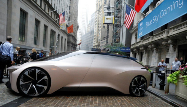 Chân dung Elon Musk của Trung Quốc: Từ con người chăn nuôi bò sữa thành tỷ phú đôla, tham vọng cạnh tranh với Audi, BMW, Tesla - Ảnh 1.