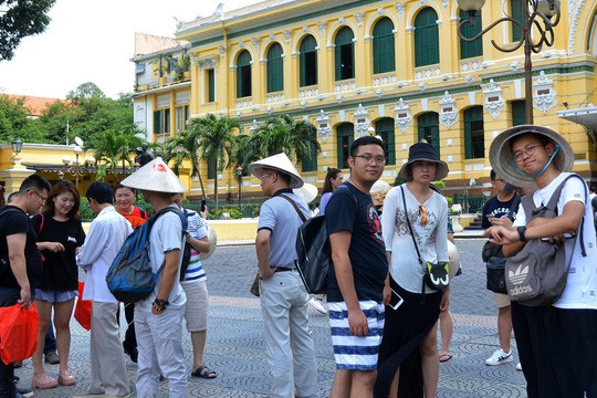 Chặn tour 0 đồng, chủ động đón khách sang - Ảnh 1.