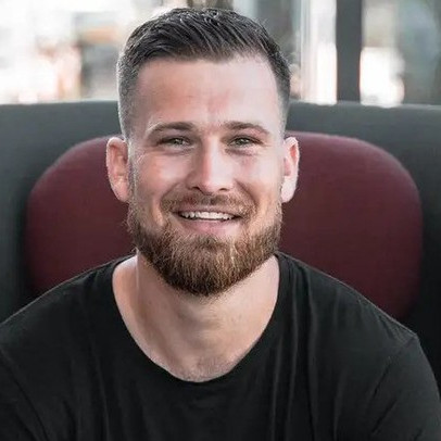 Chàng trai 28 tuổi sở hữu 42 bất động sản chia sẻ 4 lời khuyên để giàu nhanh