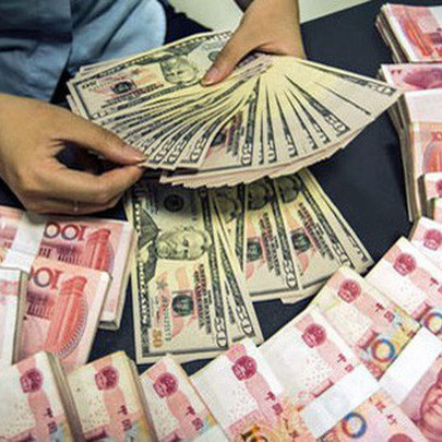 Chỉ cần đồng Nhân dân tệ "bật chốt", cả thế giới sẽ chao đảo vì "bão giảm giá tiền tệ"?