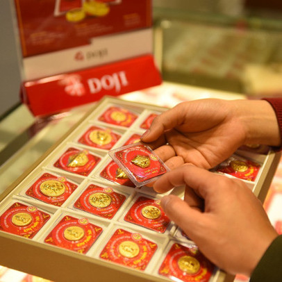 Chỉ cần ngồi tại nhà, mua bán vàng qua eGold vẫn trúng lớn