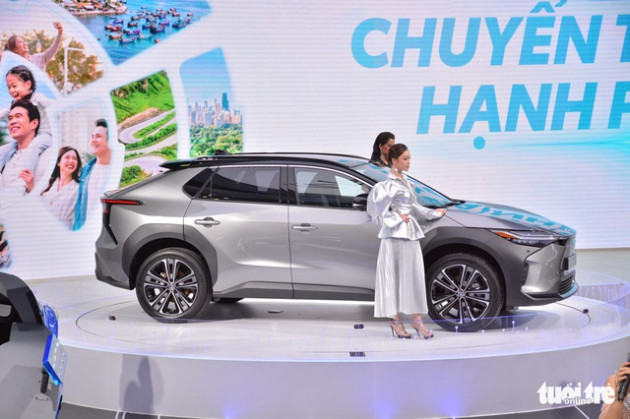 Chi tiết Toyota bZ4X tại VMS 2022: SUV điện tầm trung 'sáng cửa' bán đại trà tại Việt Nam