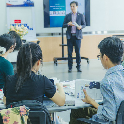 Chứng khoán Mirae Asset chia sẻ cùng sinh viên VinUni về triển vọng nghề nghiệp ngành tài chính