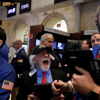 Chứng khoán Mỹ chạm đỉnh lịch sử, Nasdaq lần đầu tiên đóng cửa trên 13.000 điểm