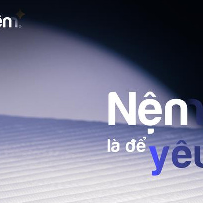 Chuỗi đệm lớn nhất Việt Nam gỡ bỏ toàn bộ màn biến tấu "Vua Nệm" thành "Vua Nện", loạt nam nhân bán nude ''nựng - xoa - bế" cũng "mất tích"