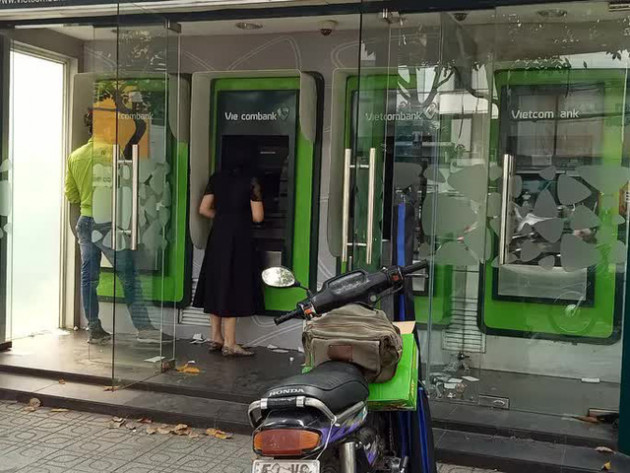 Chuyện lạ ở các trụ ATM ngày giáp Tết