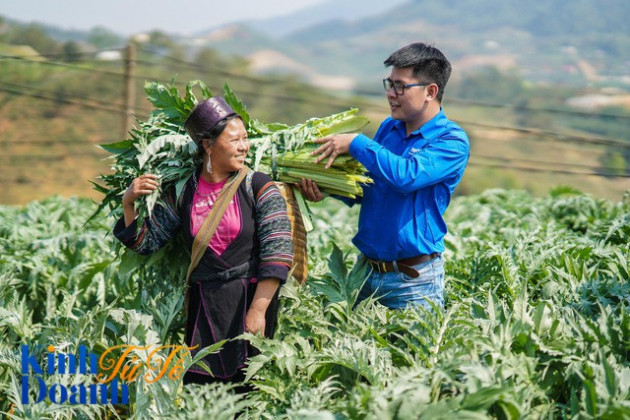 Chuyện người nghèo đổi phận nhờ “kho báu từ cỏ cây” - Ảnh 1.