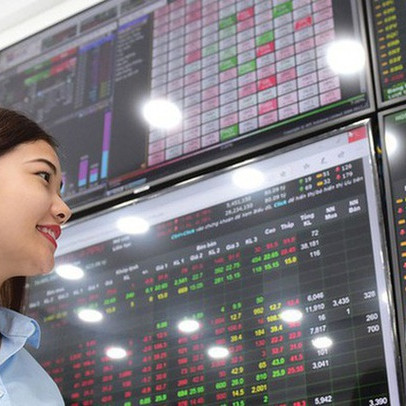 Cổ phiếu chứng khoán hồi mạnh bất chấp thị trường vẫn ảm đạm, có mã tăng gần 50% từ đáy