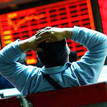 Cổ phiếu chứng khoán lại giảm sàn la liệt, quá khứ "ăn bằng lần" chẳng qua do nhà đầu tư "đi qua mùa hoa đẹp nhất"