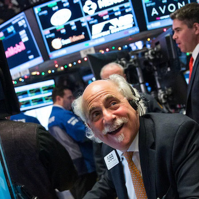 Cổ phiếu công nghệ thăng hoa, S&P 500 và Nasdaq thay nhau chạm đỉnh lịch sử
