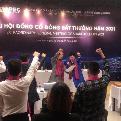 Cổ phiếu họ Apec "nằm sàn" la liệt sau màn hô hào khẩu hiệu "quyết tâm gồng lãi" của lãnh đạo