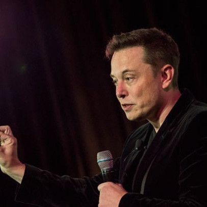 Cổ phiếu Tesla lao dốc sau bài phỏng vấn đầy nước mắt của Elon Musk với New York Times