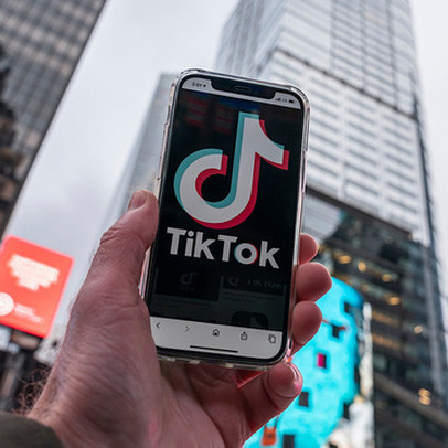 Con số khiến Mark Zuckerberg lo sợ: TikTok cán mốc 1 tỷ người dùng mỗi tháng, rất nhiều trong số đó là người Mỹ