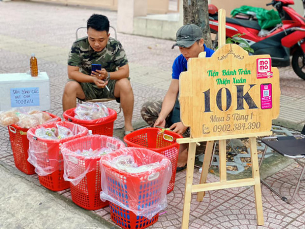 Cuộc chiến đốt tiền của ví điện tử MoMo, ZaloPay, AirPay: Càng làm càng lỗ, đốt tiền để đón sóng lớn giai đoạn 2020-2030 - Ảnh 1.