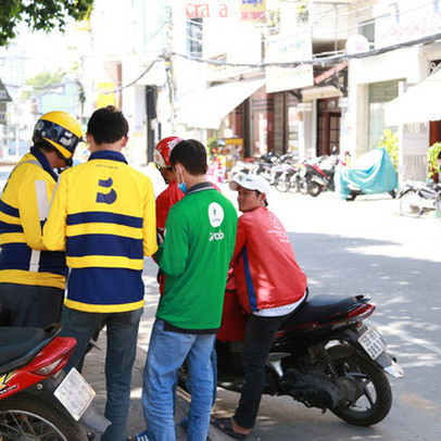 Cuộc chơi "khô máu" của các siêu ứng dụng: Không phải cứ đổ tiền để miễn phí cho khách hàng, được họ lựa chọn lúc ban đầu là làm công nghệ tốt!