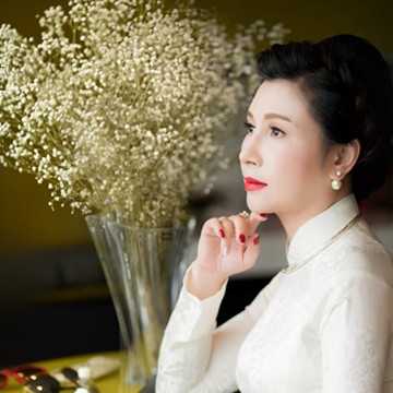 Cuộc đời tựa cánh chim bay của nữ doanh nhân Hà Thành