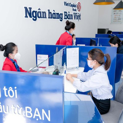 Cuộc đua hút tiền gửi tiếp tục "nóng", có ngân hàng đẩy lãi suất lên đến 8,4%/năm cho khoản tiền gửi chỉ từ 10 triệu đồng