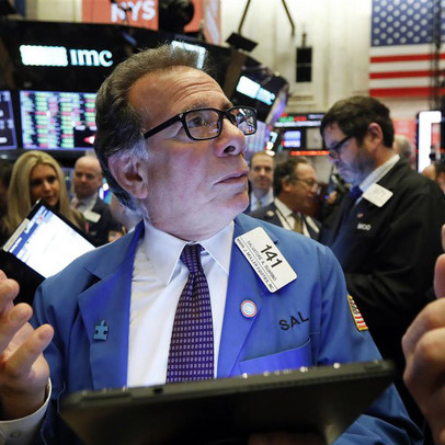 Đàm phán về gói kích thích mới tiếp tục diễn ra, S&P 500 và Dow Jones tăng 6 phiên liên tiếp, cổ phiếu công nghệ đồng loạt rớt điểm