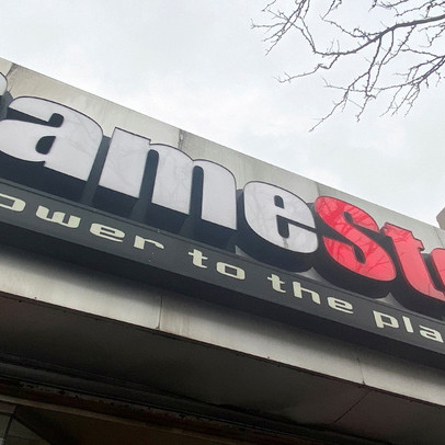 "Đám trẻ trâu Internet" nhận về bài học cay đắng sau chuyến phiêu lưu điên rồ với GameStop: Đừng tham lam!