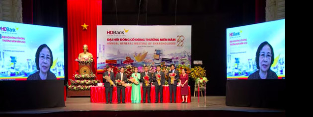 Dàn nhân sự “khủng” của HDBank sau Đại hội cổ đông 2022 - Ảnh 3.