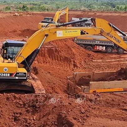 Đào, đắp gần 2 triệu m3 đất tại sân bay Long Thành trong dịp Tết Nguyên đán 2023