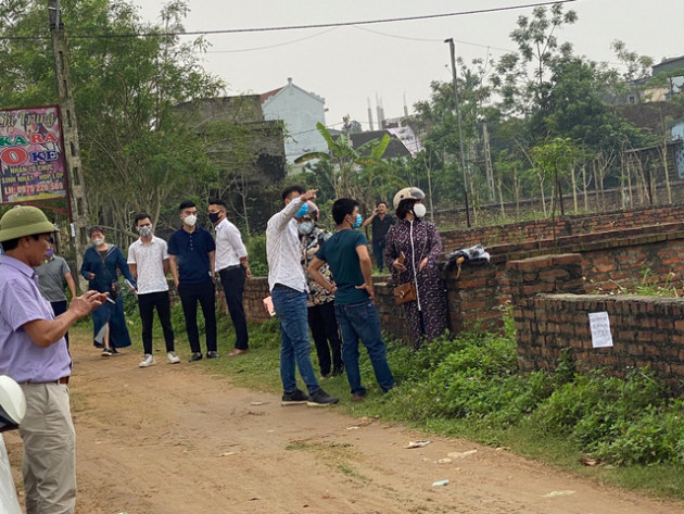 Đầu cơ “thổi giá”, đất khu Đồng Trúc (Thạch Thất) tăng theo giờ, nguy cơ “sốt ảo” - Ảnh 2.