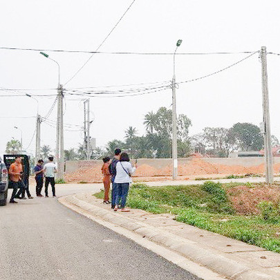 Đấu giá đất “trên trời”, NĐT bỏ 46 lô đất ở vùng quê Thanh Hoá, chấp nhận mất tiền tỉ vì không thể “lướt” cọc khi đất xì hơi