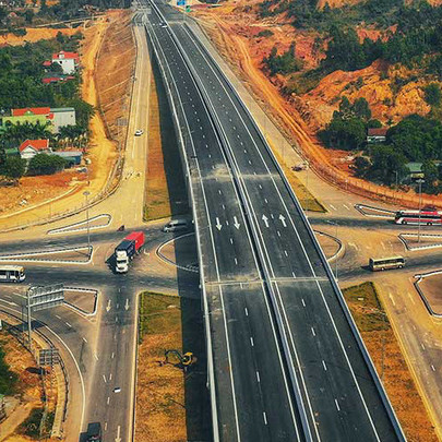 Đầu tư cổ phiếu nào đón "sóng" đầu tư công?