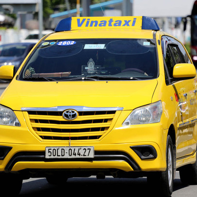 Đầu tư taxi tại Việt Nam gần 20 năm, đại gia vận tải của Singapore vừa quyết định cắt lỗ khi vấp phải cạnh trạnh quá khốc liệt, đặc biệt từ Grab