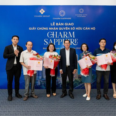 DCT Partners Việt Nam bàn giao sổ hồng cho cư dân Charm City