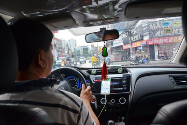 Đề xuất gia hạn nộp thuế, bảo hiểm, gỡ khó thiếu hụt lái xe taxi