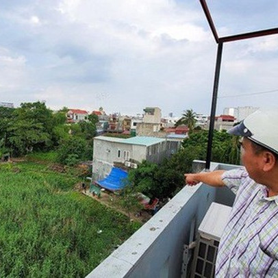 Đem sổ đỏ của bố mẹ đi cắm vay mua đất, nhà đầu tư “mắc kẹt hai đầu”, rầu rĩ vì không bán được đất