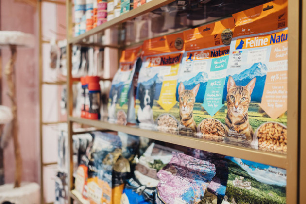 Không tin tưởng vào sản phẩm được sản xuất trong nước, những người nuôi thú cưng ở Trung Quốc trở thành nạn nhân kế tiếp của cuộc chiến thương mại - Ảnh 3.