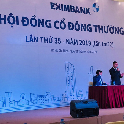 ĐHĐCĐ Eximbank: Tranh cãi nảy lửa, cổ đông nói Ban chủ tọa Eximbank quá yếu!