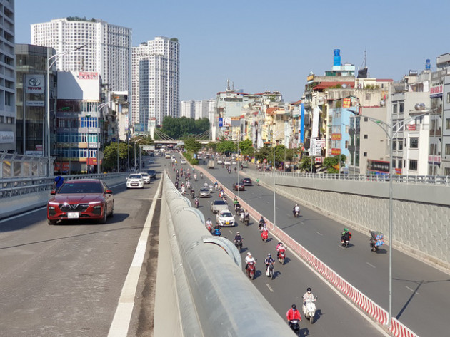 Diễn biến lạ của 2 thị trường BĐS Hà Nội và Tp.HCM - Ảnh 1.