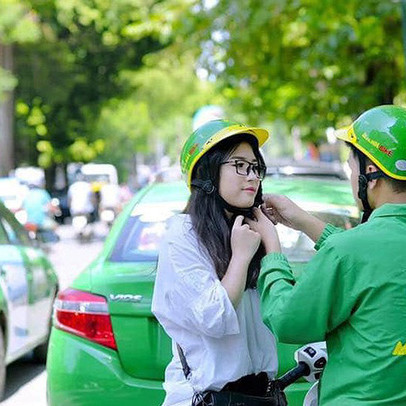 DN Việt đua nhau cạnh tranh với Grab