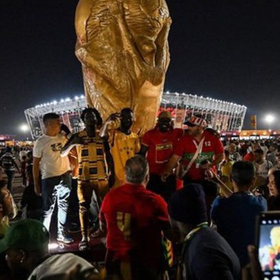 Dở khóc dở cười mùa World Cup: Dù vào vòng trong nhưng cổ động viên ba đội tuyển Anh-Hàn-Nhật lại “sầu” vì vấn đề này