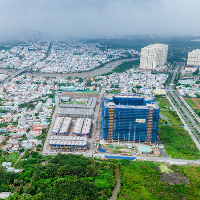 Doanh nghiêp địa ốc TP.HCM đua nhau bung hàng dự án mới trong tháng "cô hồn"
