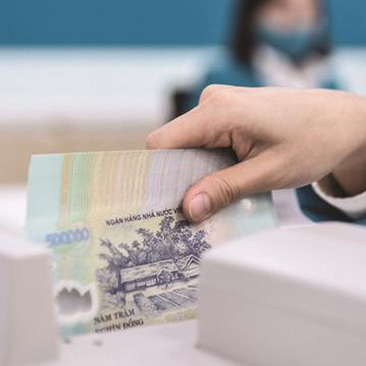 Doanh nghiệp lao đao vì lãi vay, lợi nhuận ngân hàng từ đâu?