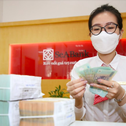 Doanh nghiệp vay vốn cần tính trước tình huống lãi suất có thể lên cao trong thời gian tới