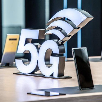 Doanh số điện thoại 5G toàn cầu tăng gần 500% sau một năm