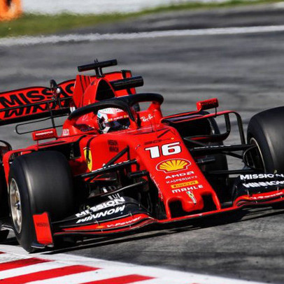 Đội Ferrari loay hoay trong giải đua F1 ở Việt Nam vì lệnh kiểm dịch, Formula One Group lao đao vì corona