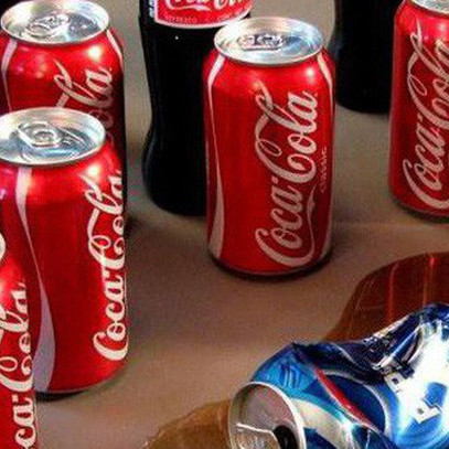 Đòn trả thù kinh hoàng của Coca-Cola: Thâu tóm 18 nhà máy đóng chai Pepsi, sơn đỏ 4.000 xe chở hàng và hàng chục ngàn điểm phân phối, “xóa sổ” Pepsi khỏi Venezuela chỉ trong 1 ngày