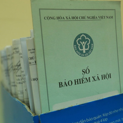 Đóng đủ 20 năm BHXH, đủ tuổi nghỉ hưu, người lao động có được rút BHXH 1 lần không?