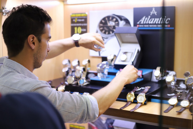 Đồng hồ Atlantic khẳng định đẳng cấp tại thị trường VN - Ảnh 2. Đồng hồ Atlantic khẳng định đẳng cấp tại thị trường VN - Ảnh 2.