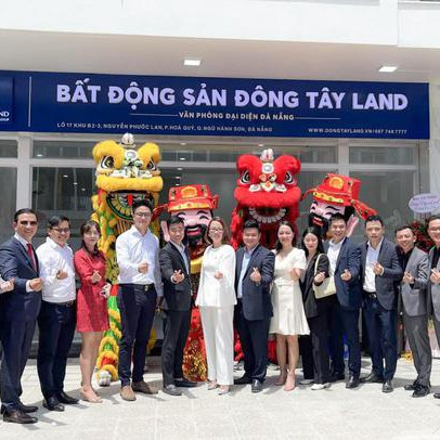 Đông Tây Land tưng bừng khai trương chi nhánh mới tại Đà Nẵng