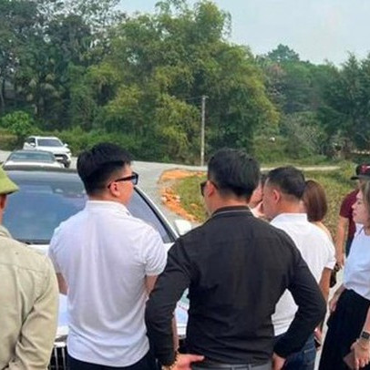 Động thái trái ngược của những nhà đầu tư: Người vội cắt lỗ, người ung dung “săn hàng”