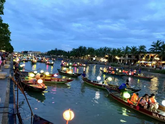 Du lịch bội thu - Ảnh 1.