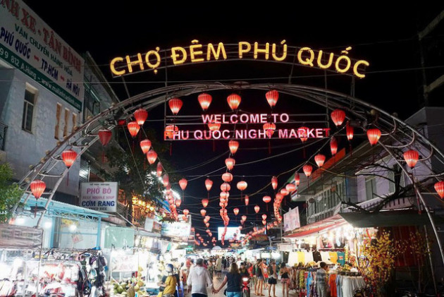 Du lịch Phú Quốc “chuyển mình” hút khách bằng kinh tế đêm - Ảnh 1.